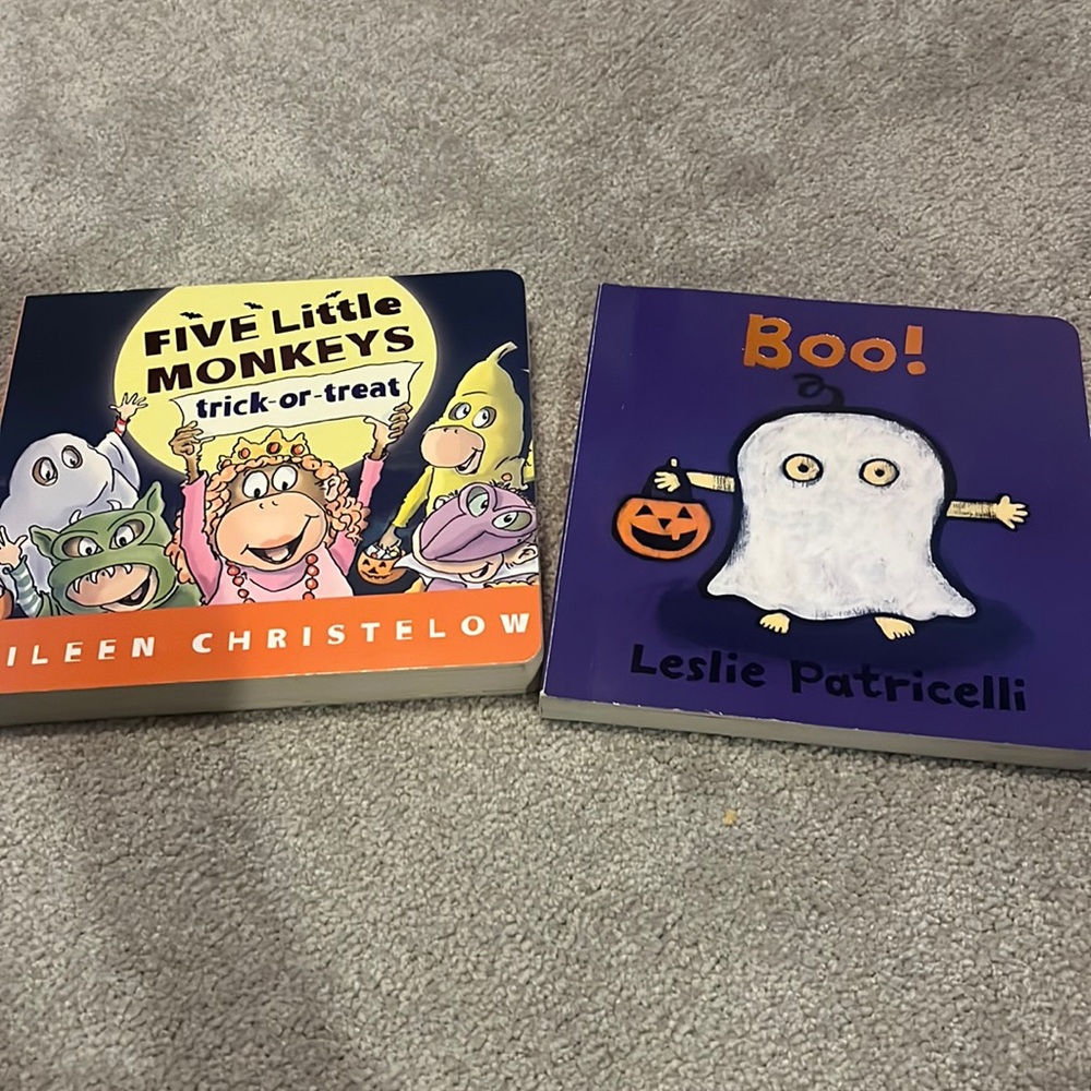 Halloween Book Bundle - Five Little Monkeys trick or treat and Boo
